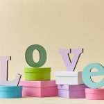 Finding unique anniversary gift ideas that your partner will love becomes easy when you focus on emotions, memories, and personalization.