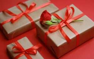 personalized gifts vs regular gifts
