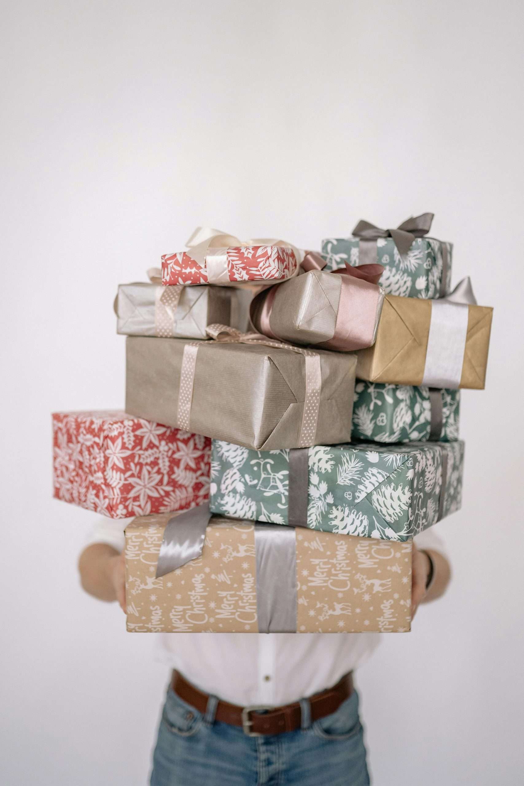 If you are searching for the best customized gifts for birthdays, this blog will help you discover thoughtful and creative ideas.