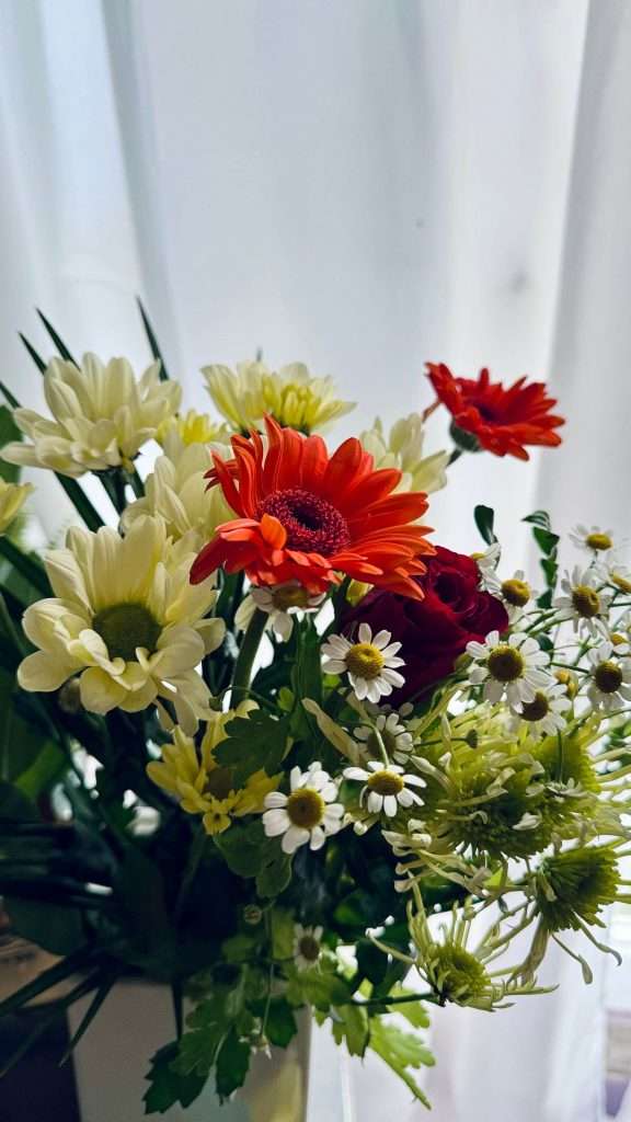 Top 10 Birthday Flower Bouquets in India